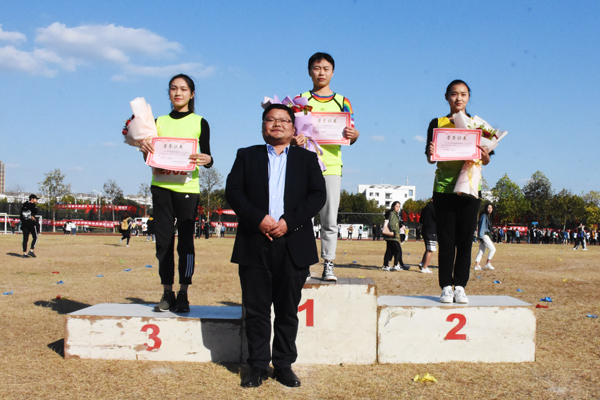 Ӱ1704-ų骣4.jpg
